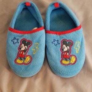 Toddler 9/10 Mickey Slippers
